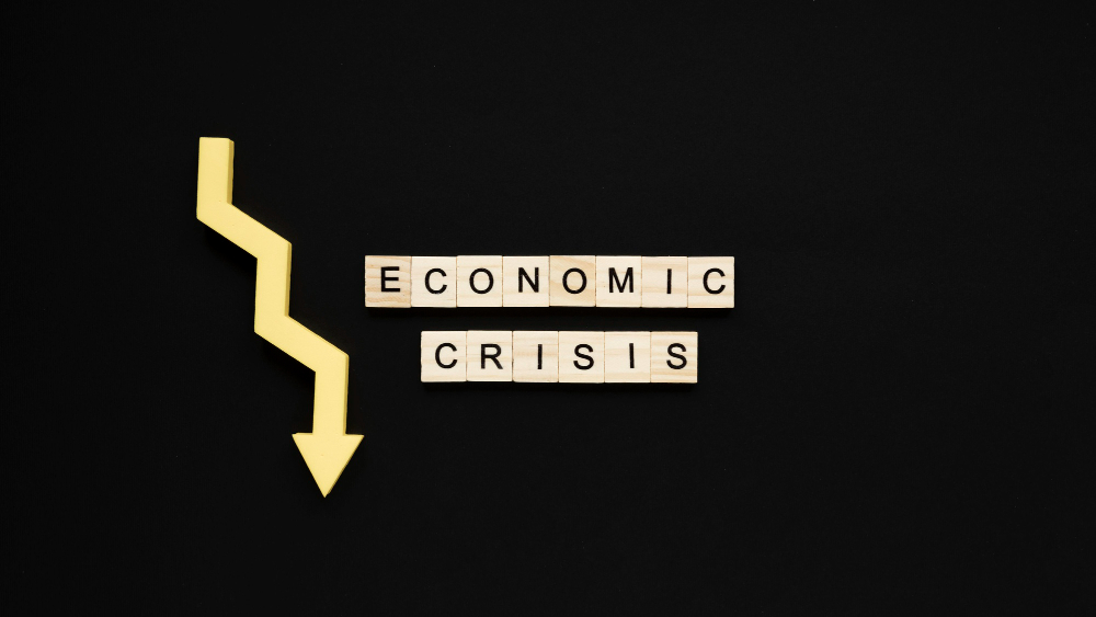 economic crisis bocks with decreasing arrow